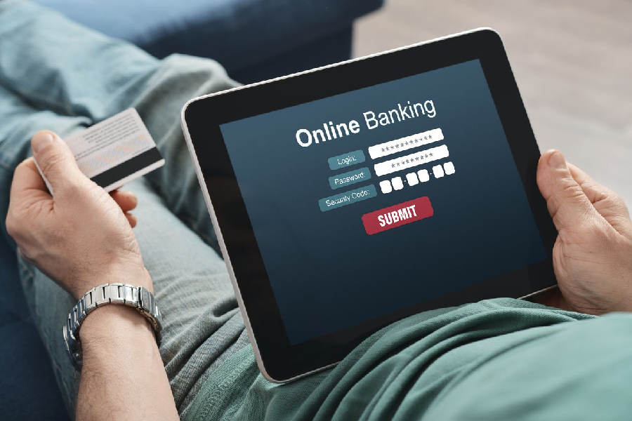 10 Key Services Offered by a Mobile Banking App