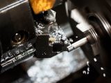 Vertical vs Horizontal CNC Milling Machines: A Comparison